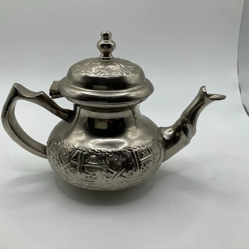 Vintage Moroccan Small‎ Teapot handcrafted hammered ornate Diamant Blanc Stamped